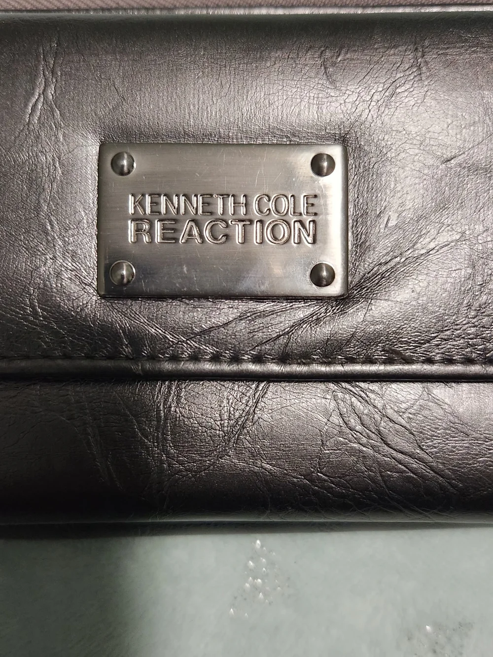 Kenneth Cole Reaction Long Wallet